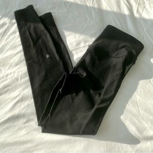 Worn once Lululemon Base Pace High-Rise Fleece Legging/Tight 28"